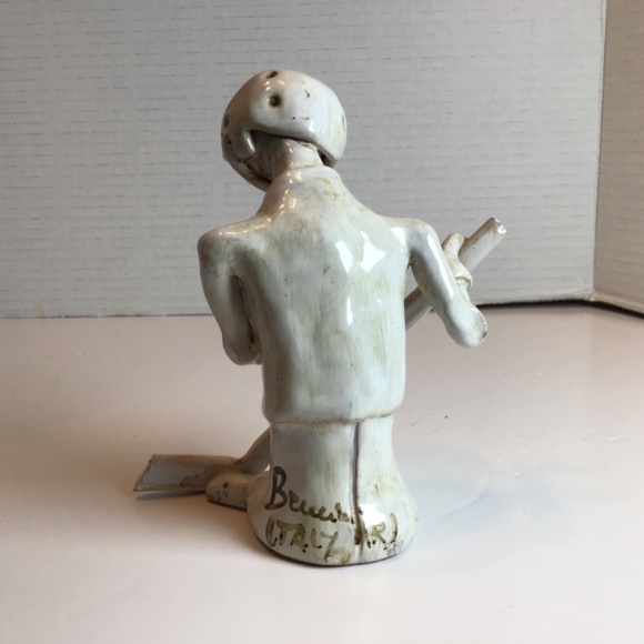VTG Signed Dino Bencini Italy Hand Rolled Clay Hockey Player Figurine - Picture 4 of 8